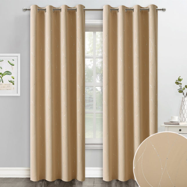 Krämfärgad mörkläggningsgardin med silverlinjer