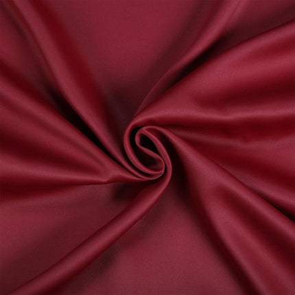 Enfärgad mörkläggningsgardin för total mörkläggning