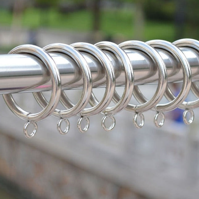 Gardinringar i metall med antik look