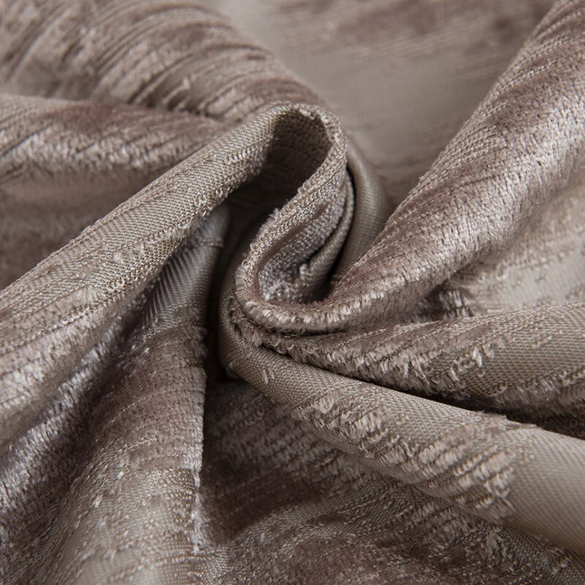 Taupe mörkläggningsgardin med abstrakt mönster