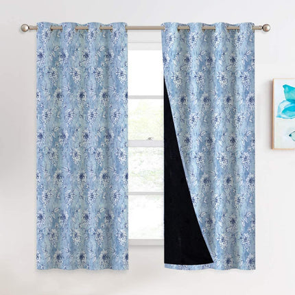 Mörkläggningsgardin med vackert blommönster.