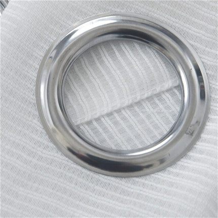 Vit voilegardin med vävd struktur