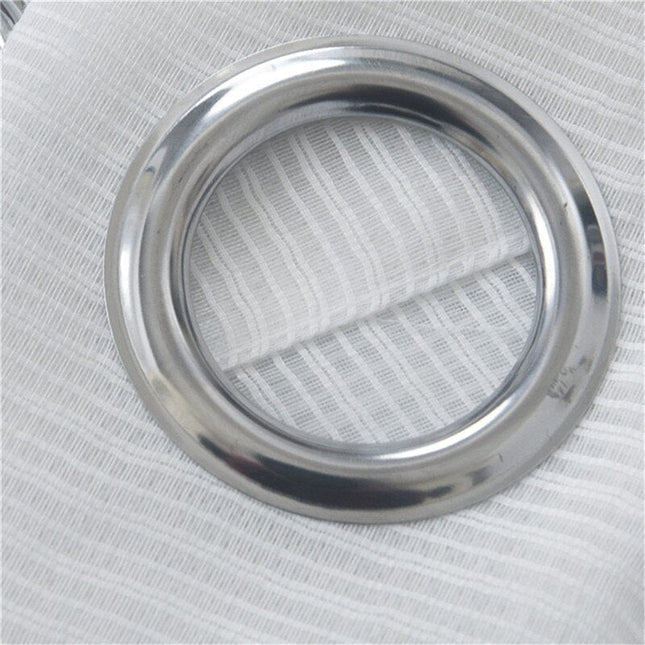 Vit voilegardin med vävd struktur