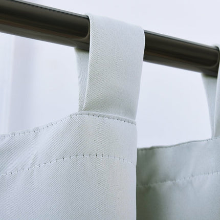 Mörkläggningsgardin med hällor för total mörkläggning