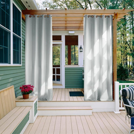 Brun utomhusgardin för altan