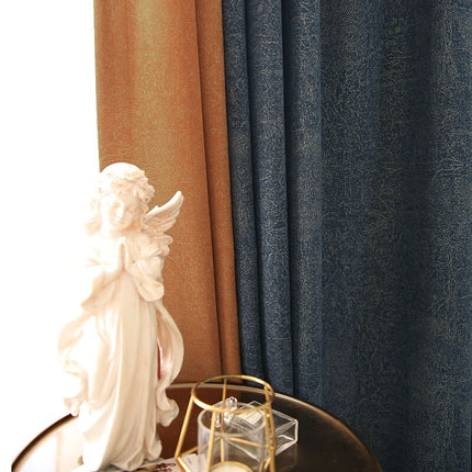 Mörkblå mörkläggningsgardin Cork med struktur