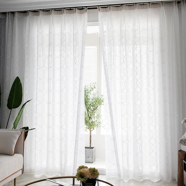 Skir gardin med geometriskt cirkelmönster