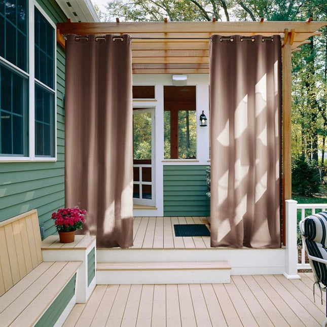 Brun utomhusgardin för altan