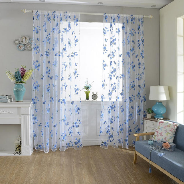 Tunn gardin med vackra broderade blommor