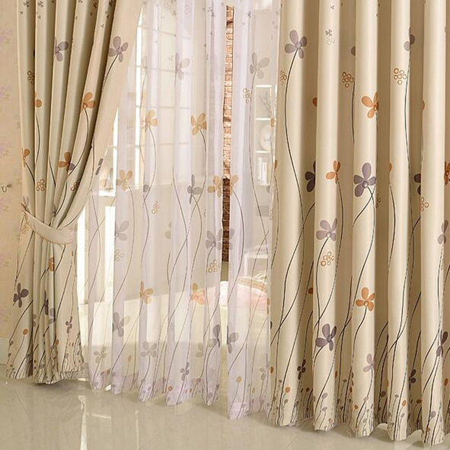 Elegant tunn gardin med blommor