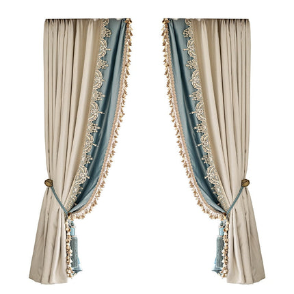 Mörkläggningsgardin med dekorativ spetsbård