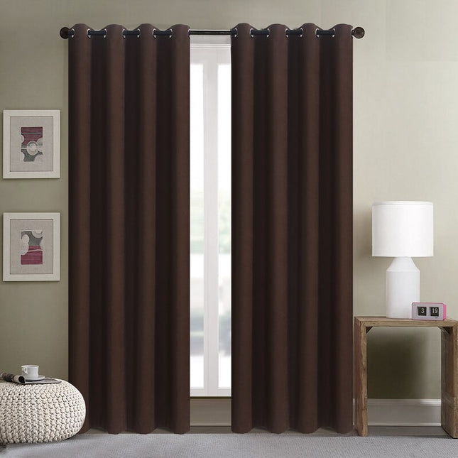 Brun mörkläggningsgardin med öljetter