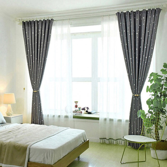 Ljusgrå mörkläggningsgardin Tana för barnrum