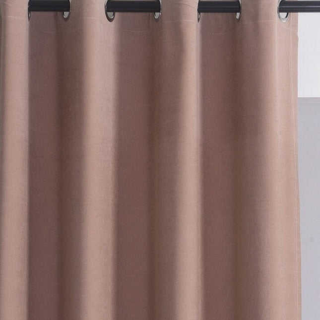 Enfärgad rosa mörkläggningsgardin för fönster