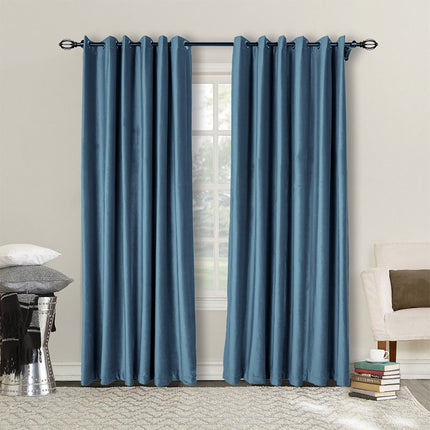 Skimrande blå mörkläggningsgardin med öljetter