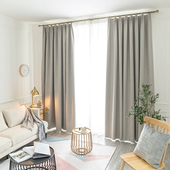 Beige mörkläggningsgardin för mörkt sovrum