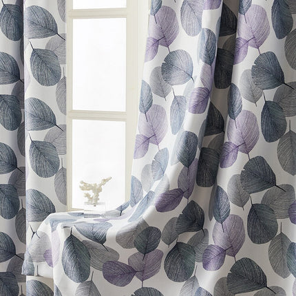 Mörkläggningsgardin med lila och gråa löv