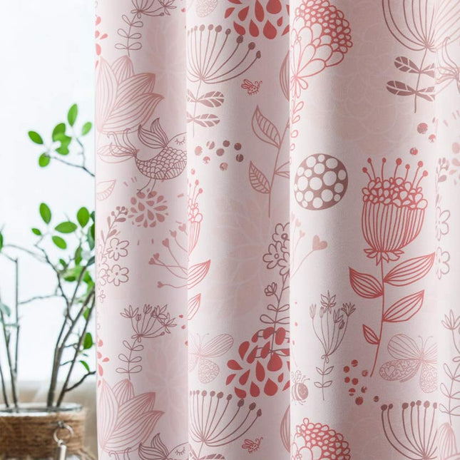 Mönstrad gardin med botaniskt motiv Rubirone