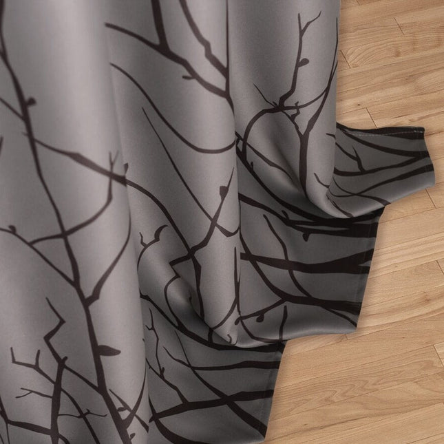 Mönstrad gardin med kvistar för vardagsrum.