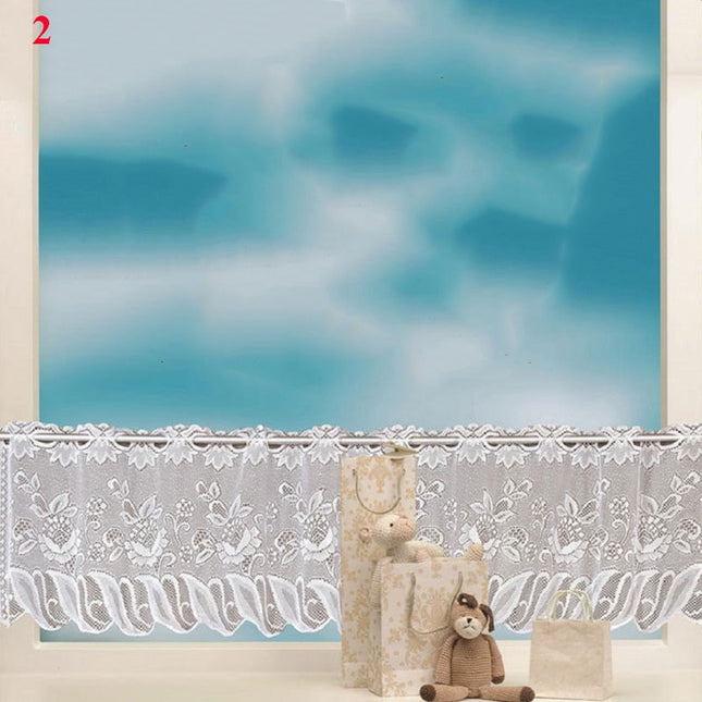 Vit cafégardin i spets för kök