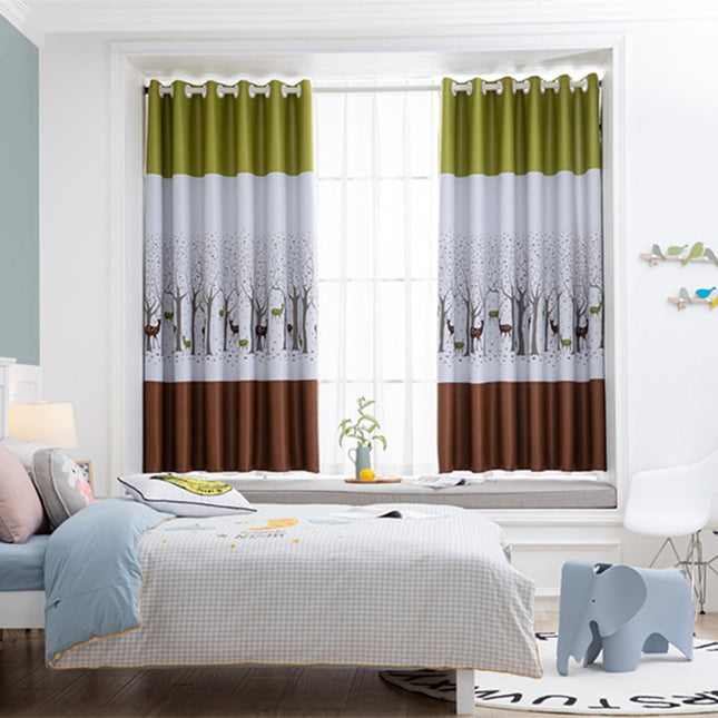 Barngardin med skogsmotiv och rådjur Oze