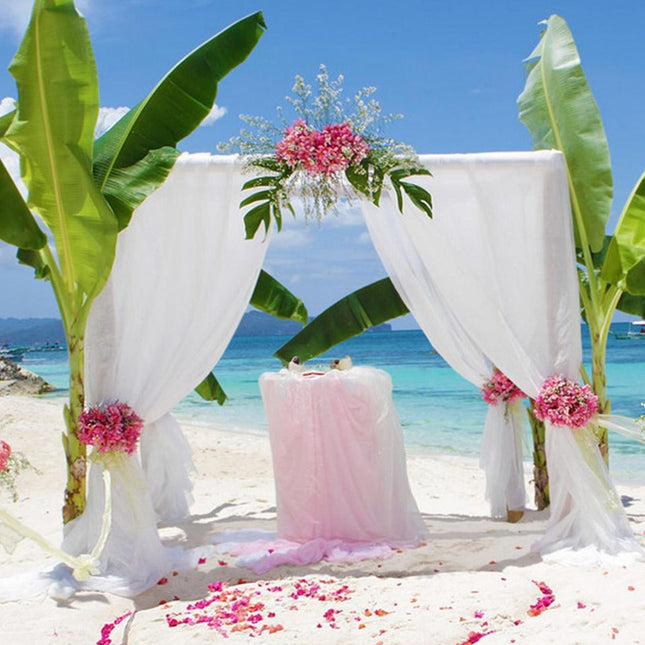 Vit voilegardin för fest och bröllop