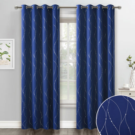 Mörkblå mörkläggningsgardin med silvermönster