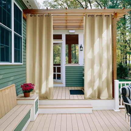 Brun utomhusgardin för altan