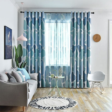 Blå tunn gardin med renar