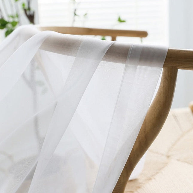 Vit tunn gardin med hank Bride