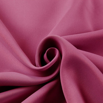 Enfärgad mörkläggningsgardin för total mörkläggning