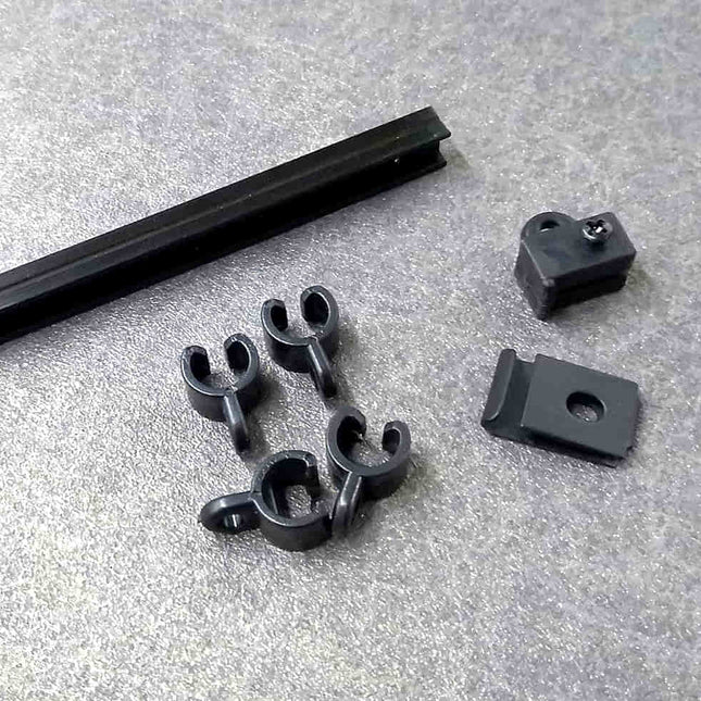 Vit böjbar gardinskena Gusano