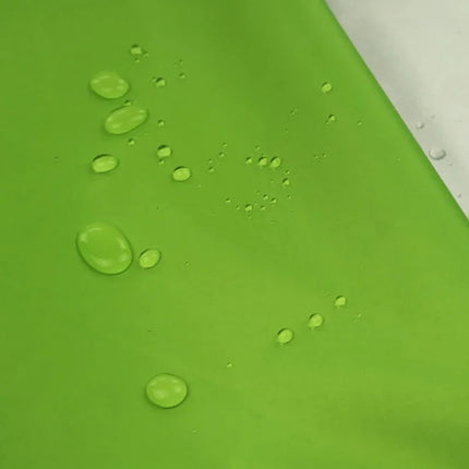 Svart mörkläggningstyg med silverbaksida