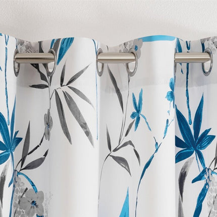 Gardin med blommigt bambumotiv