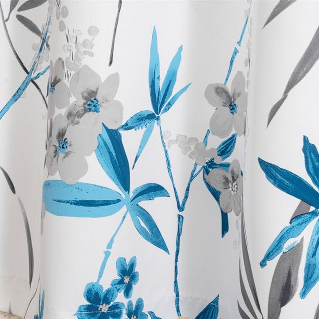 Gardin med blommigt bambumotiv