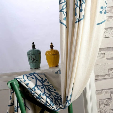 Broderad mörkläggningsgardin i linnelook