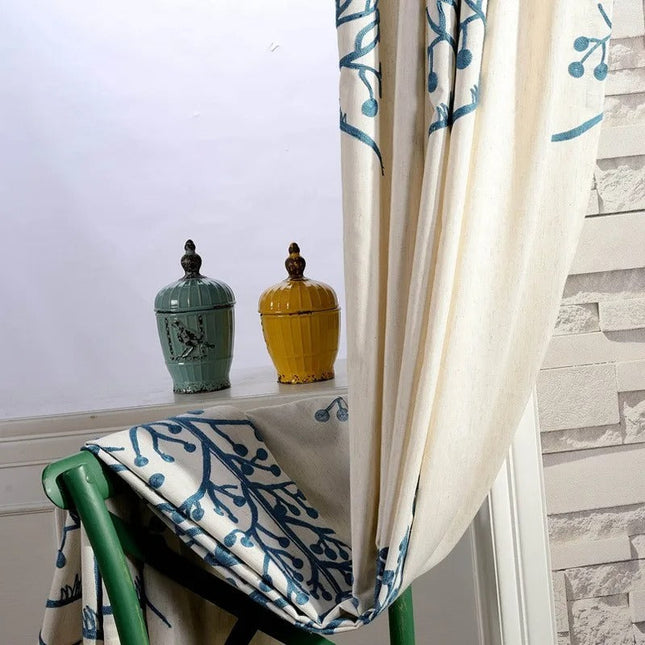 Broderad mörkläggningsgardin i linnelook