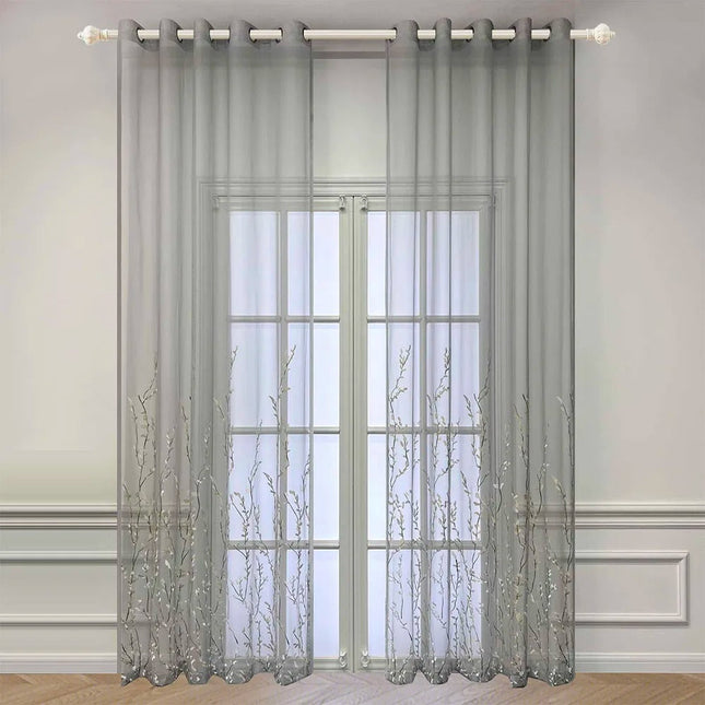 Skir gardin med broderat grenmönster