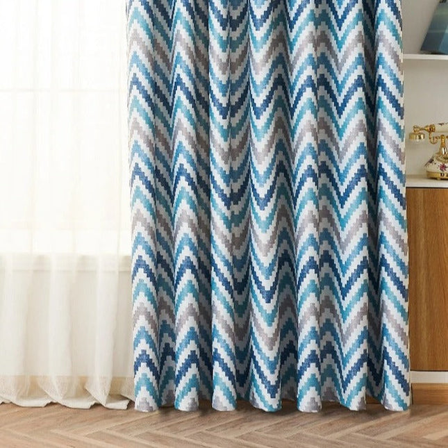 Blå mörkläggningsgardin Penedo med chevron