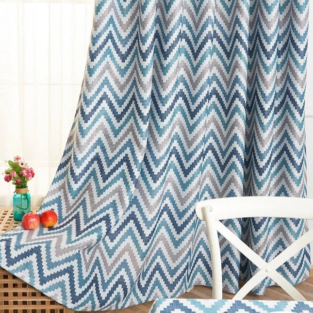 Blå mörkläggningsgardin Penedo med chevron