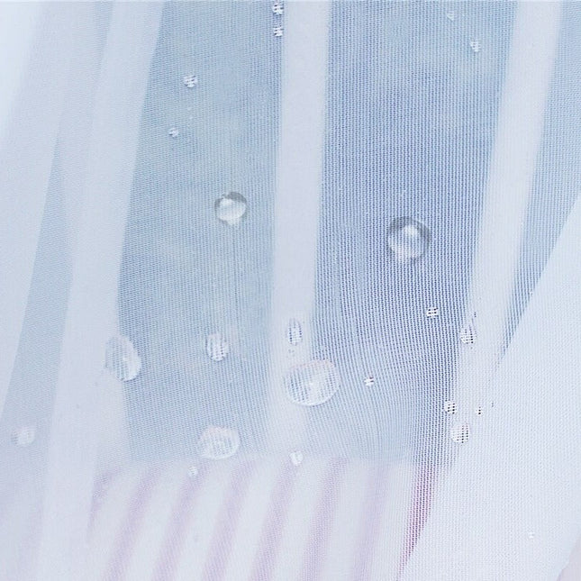 Tunn transparent utomhusgardin för pergola.