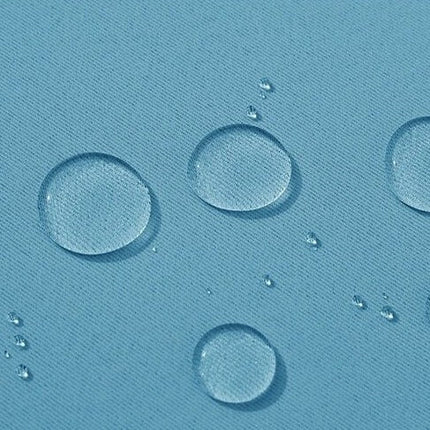 Vattentät gardin för uteplats med öglor.