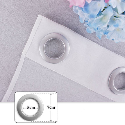 Ljusgrå utomhusgardin i skir linnestruktur