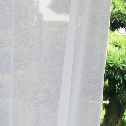 Ljusgrå utomhusgardin i skir linnestruktur