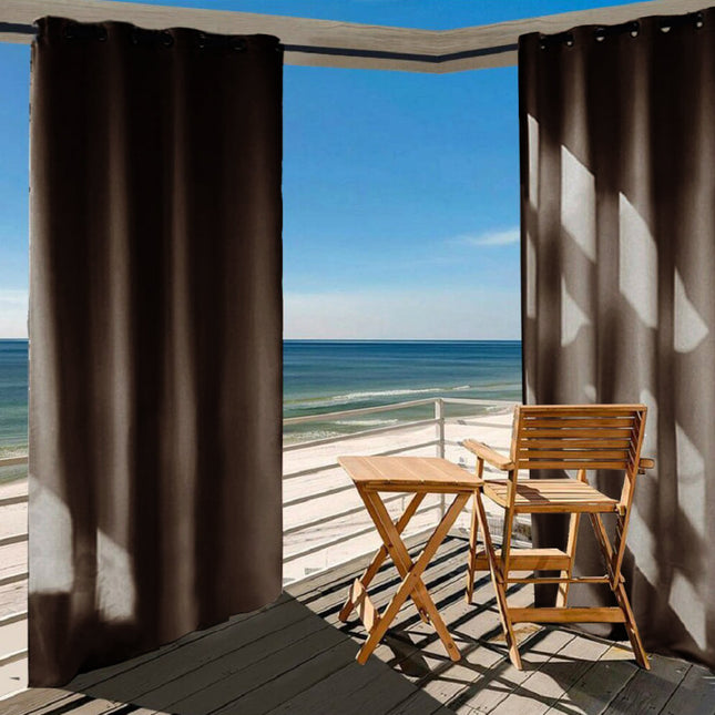 Brun pergolagardin med öljetter