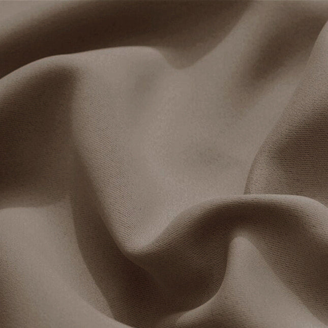 Brun pergolagardin med öljetter