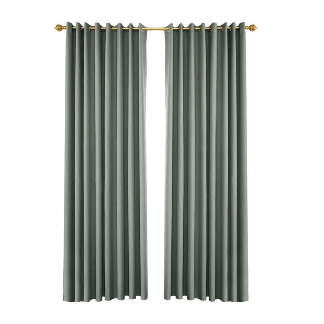 Ljus utomhusgardin för solskydd på altanen